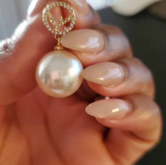 Fendi F is Fendi Crystal Logo Pearl Drop Earrings - Picture 7 of 10